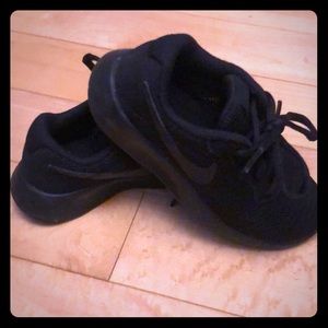 Toddler Boys Nike Size 11c worn twice